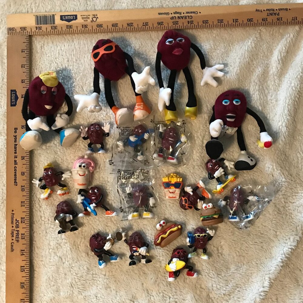 Lot Set - Vintage 80s 90s Y2K Hardees California Dancing Raisins Figures